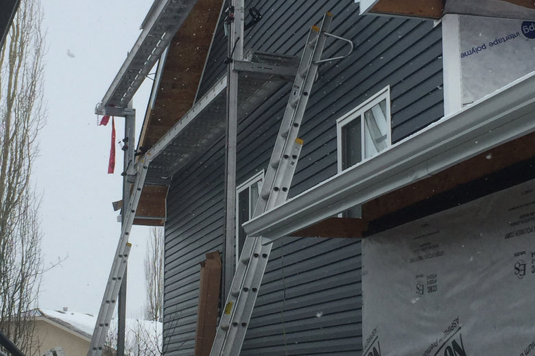 Red Deer Roofing & Exteriors